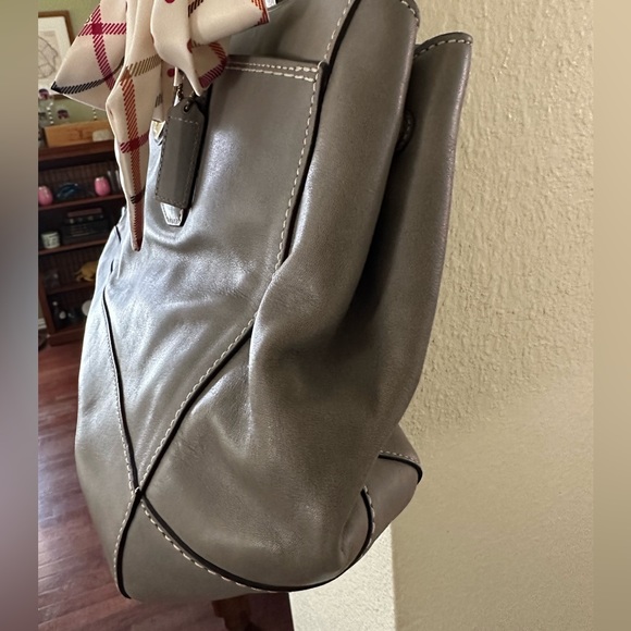 Coach Madison Tote 12477 Grey - Picture 4 of 8
